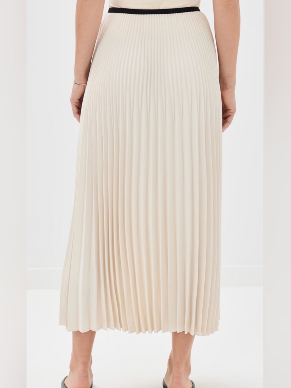 Jenni Kayne Pleated Skirt.
Ivory/Black
NWOT 
Size XS - Picture 4 of 15